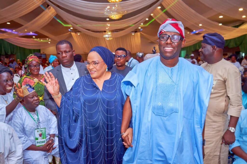 Tinubu, Amosun, Others Honour Lam Adesina at 2nd Memorial Lecture in Ibadan - Loadedmore.ng